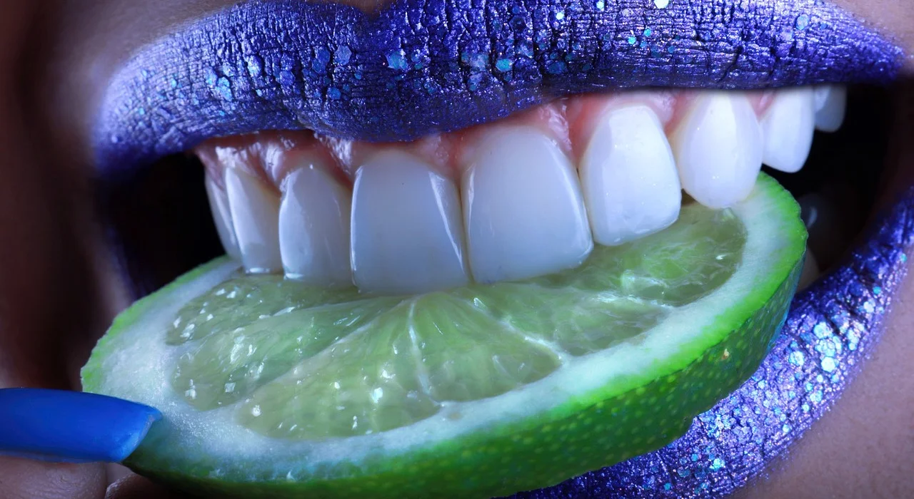 Bleaching zoom